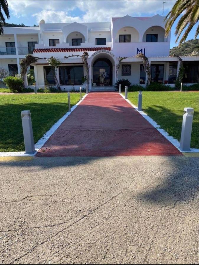 Mediterranean Hotel Karpathos Bagian luar foto